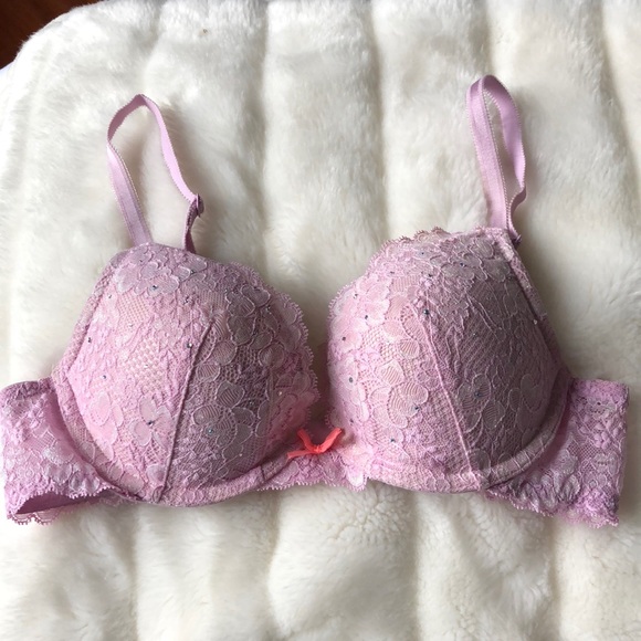 Pink VS push up bra - Picture 2 of 5